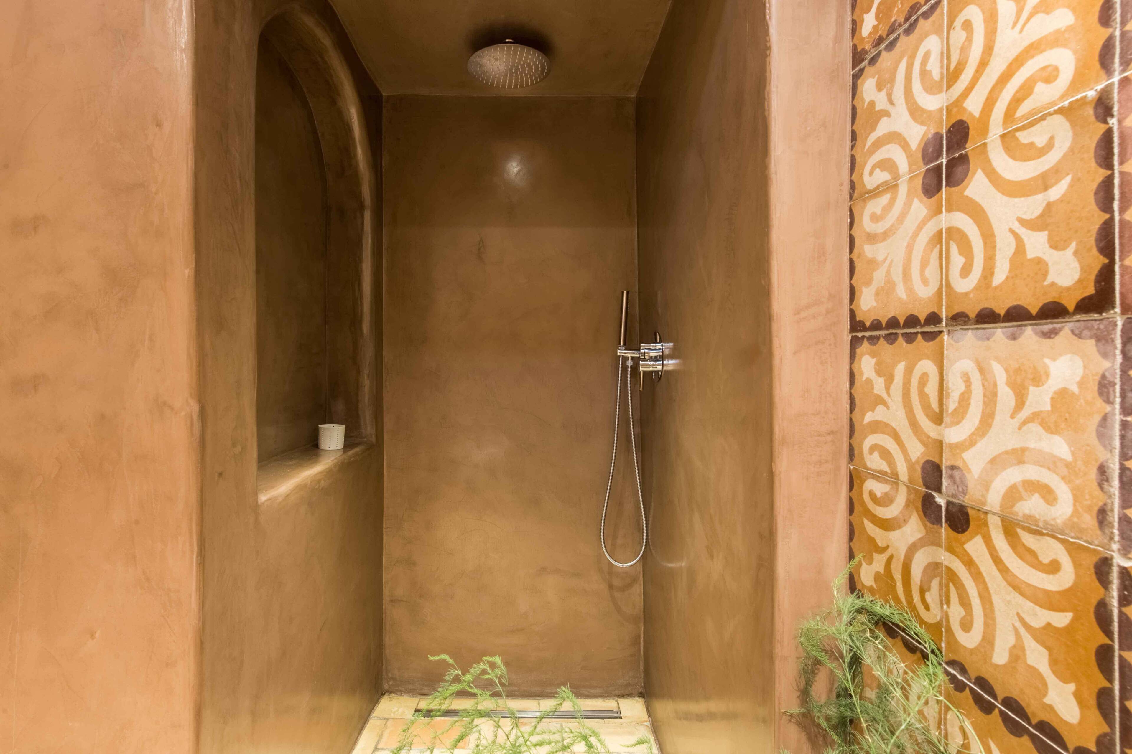 comfort condo (dependance 5 minutes walk from hotel) | bathroom | shower, free toiletries, hair dryer, bidet