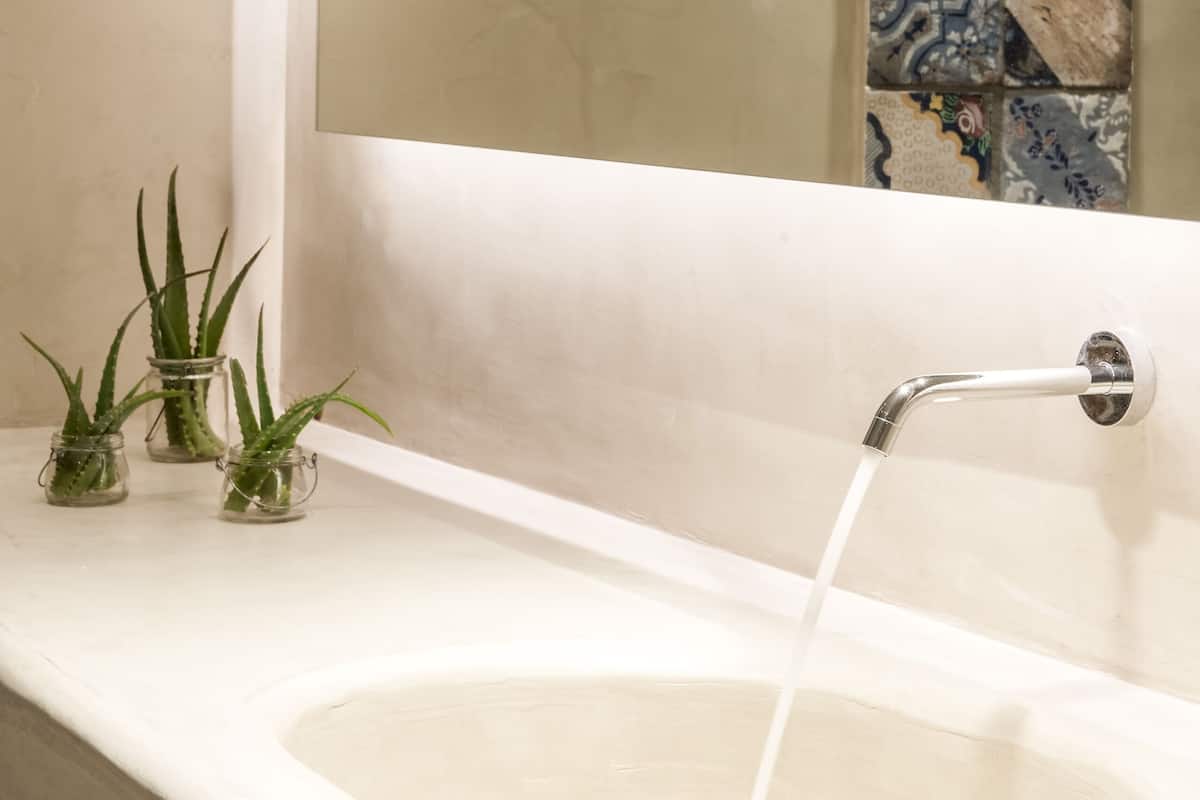 Romantic Double | Bathroom | Shower, free toiletries, hair dryer, bidet