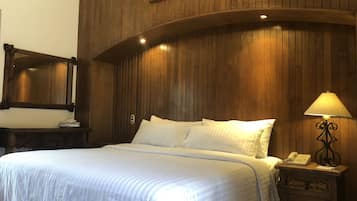 Superior Room | 1 bedroom, premium bedding, down comforters, in-room safe