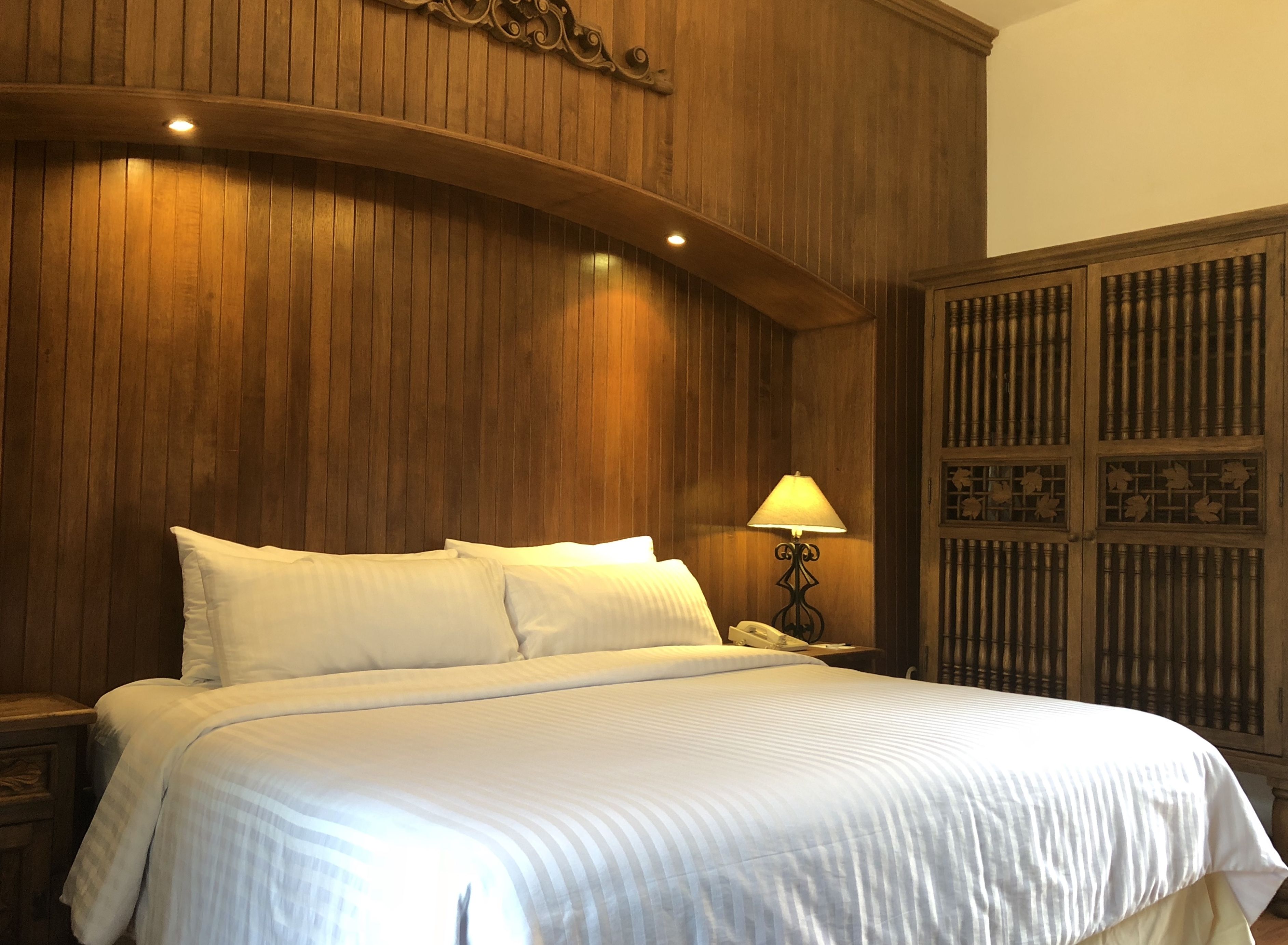 superior room | 1 bedroom, premium bedding, down duvets, in-room safe