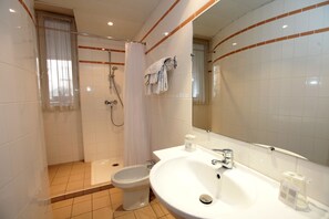 Free toiletries, hair dryer, towels