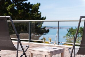 Terrace/patio - Hôtel Les Costans, The Originals Relais (Perros-Guirec)