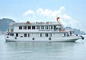 Exterior - Annam Junk (Ha Long)