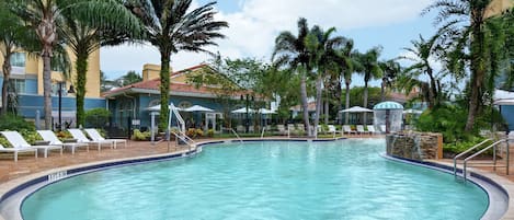 Outdoor pool, sun loungers