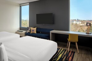 Premium bedding, in-room safe, desk, iron/ironing board - Aloft by Marriott Arundel Mills BWI Airport (Hanover)