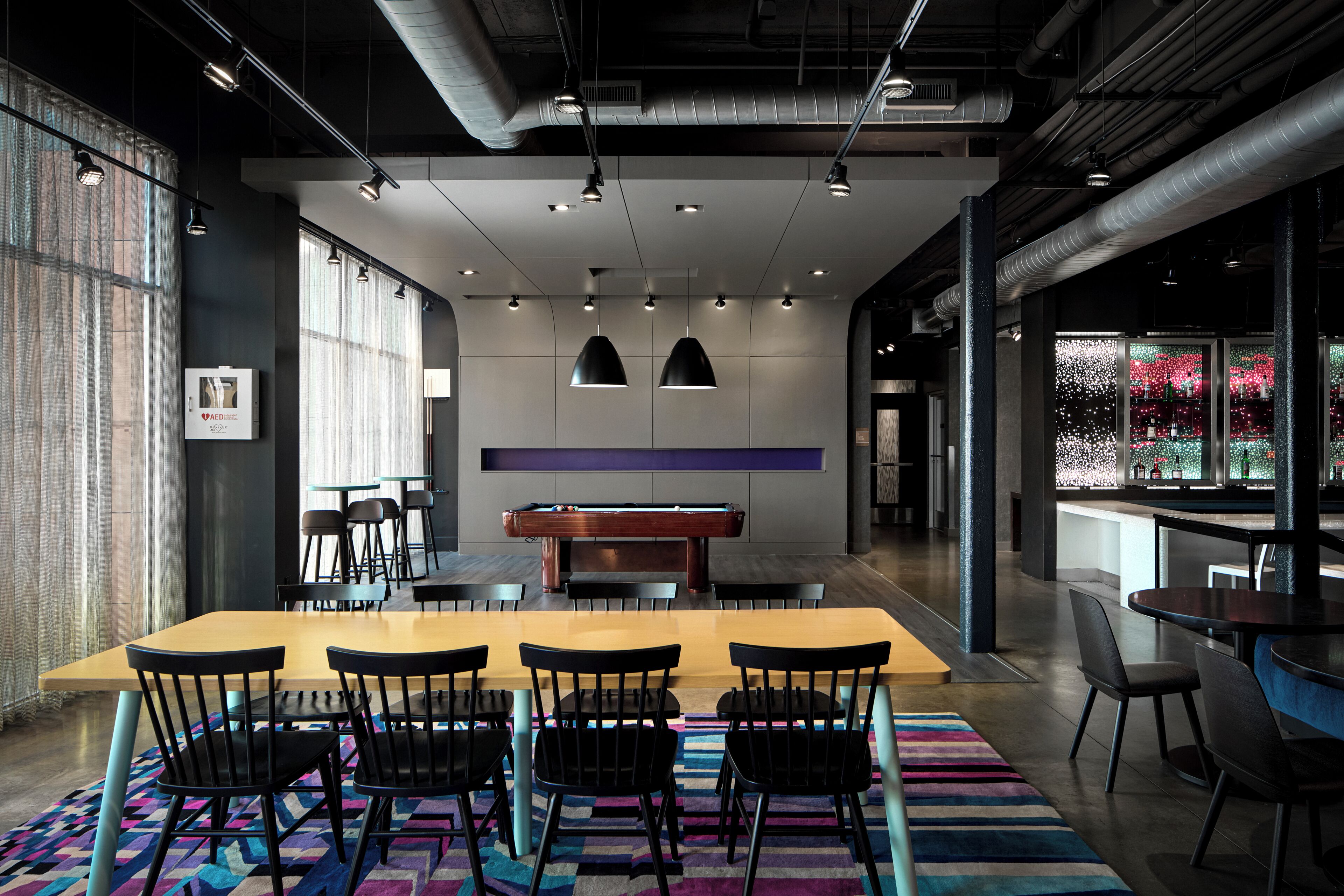 Lobby lounge