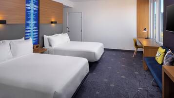 Rum - 2 queensize-sängar - icke-rökare | Sängtillbehör av högsta kvalitet och värdeförvaringsskåp på rummet