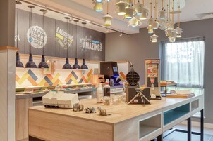 Desayuno buffet incluido todos los días 