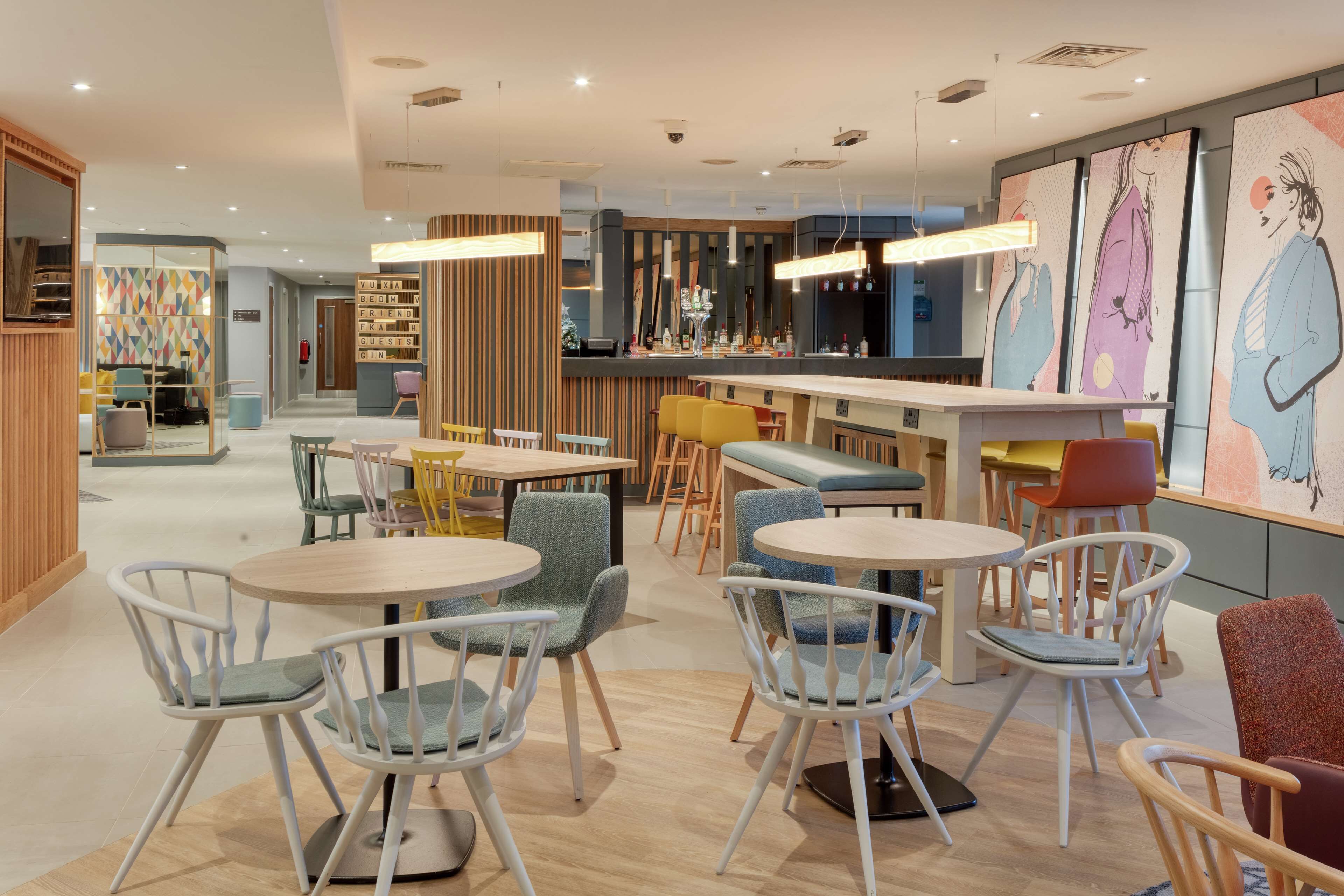Foto - Hampton by Hilton Corby
