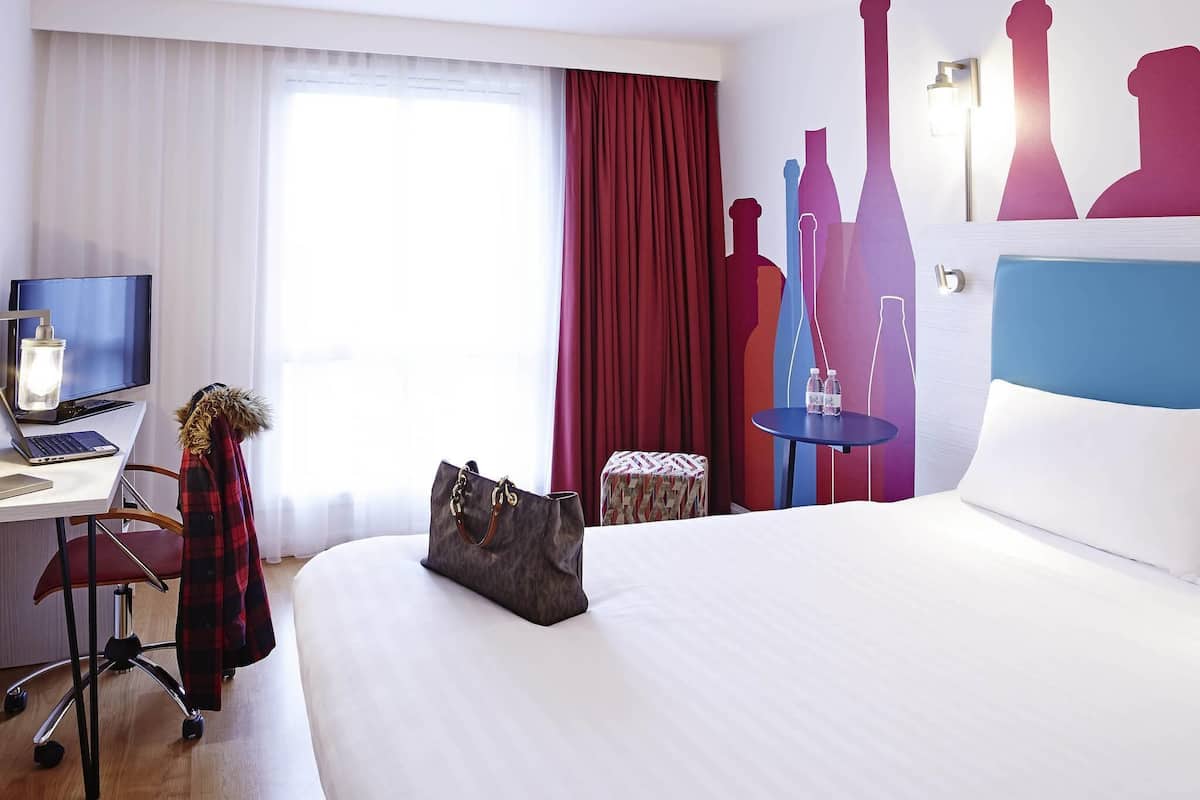 Room, 1 Double Bed (The Queen)