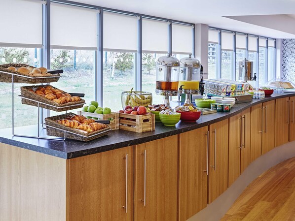 Desayuno inglés diario (GBP 11.5 por persona)