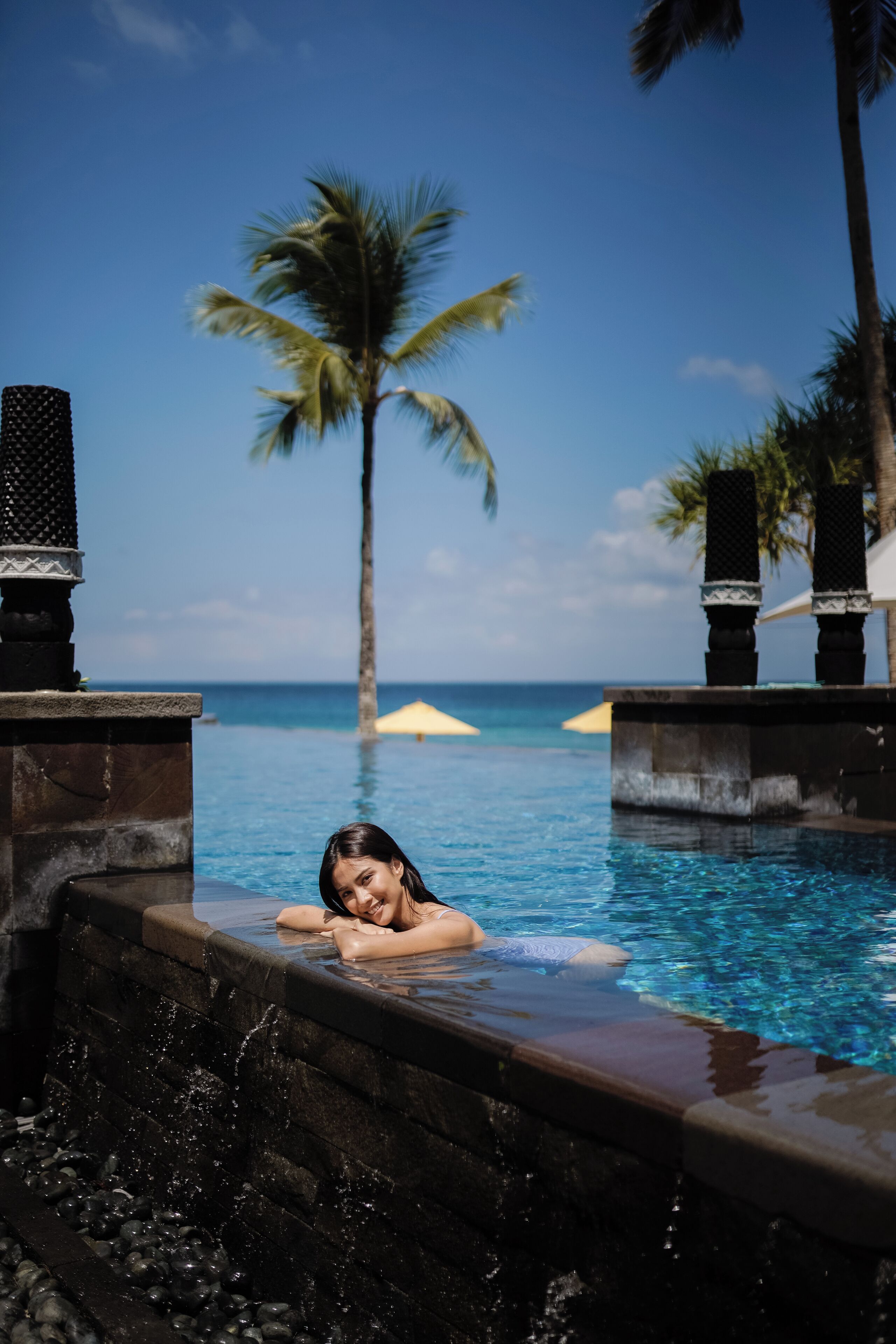 2 outdoor pools, pool umbrellas, pool loungers