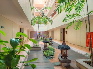 Property grounds - Kuta Paradiso Hotel (Kuta)