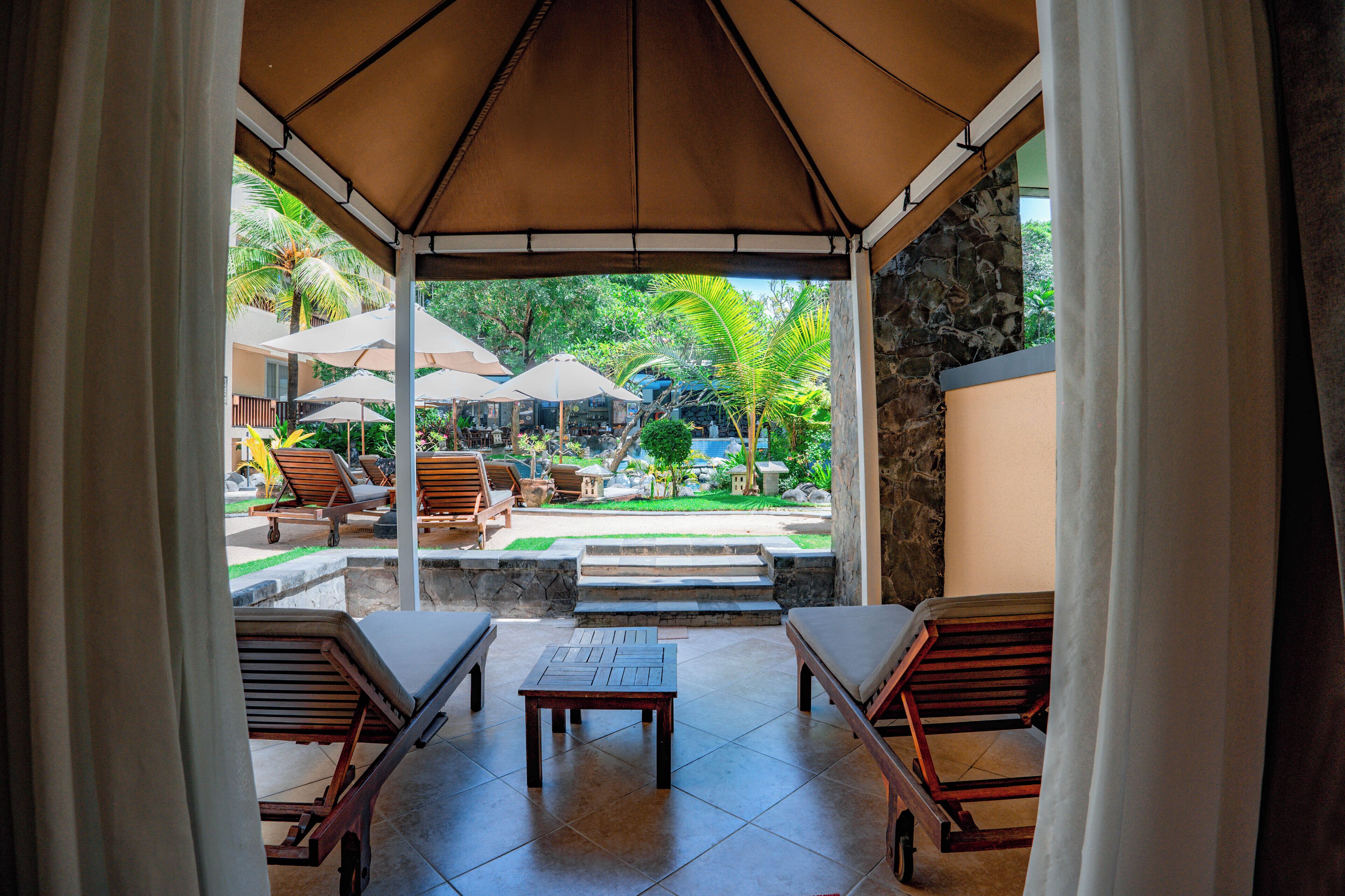 family room | balcony