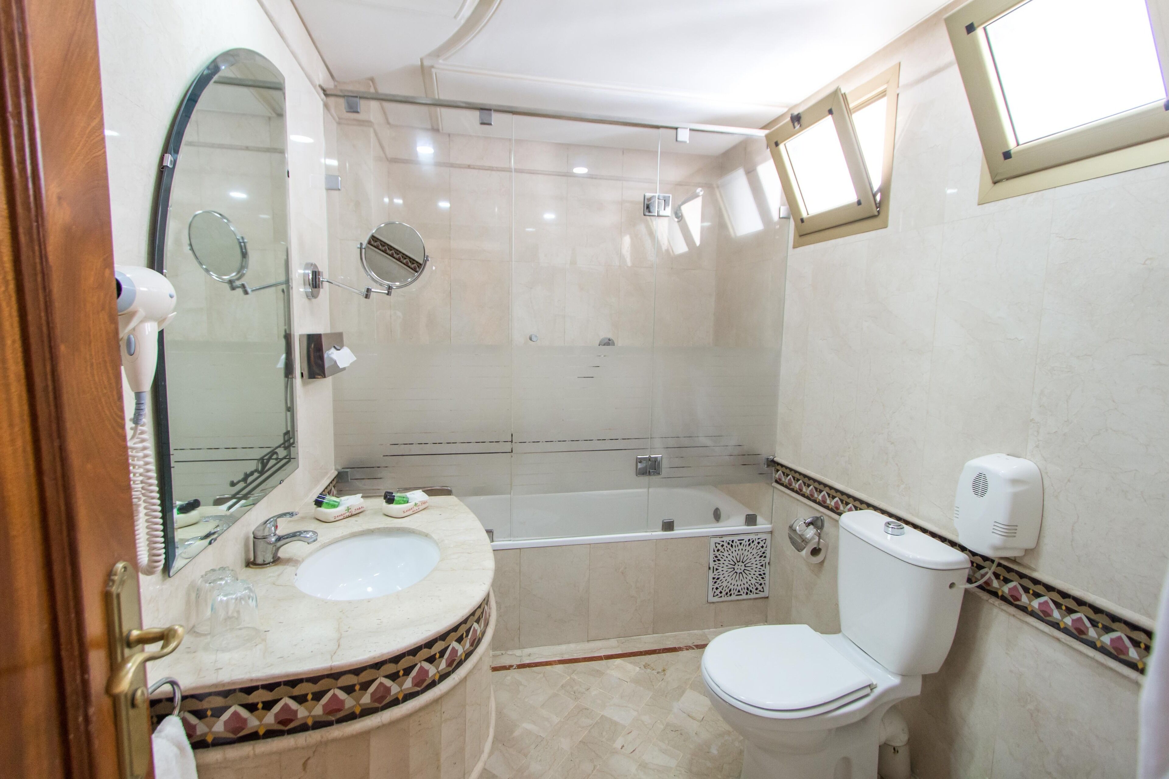 Foto - Hotel Zahrat Al Jabal