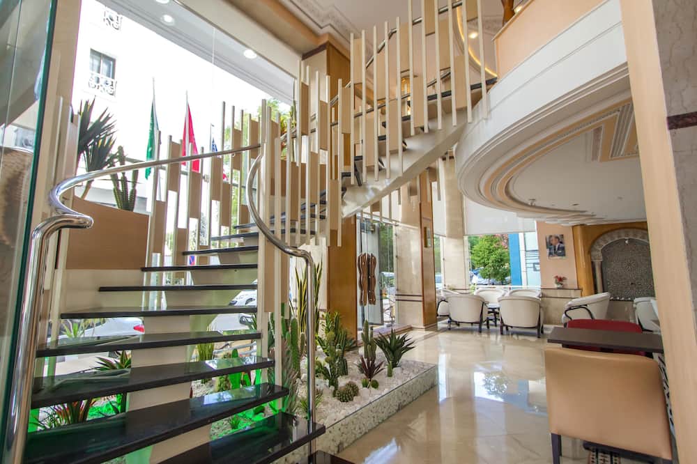 Hotel Zahrat Al Jabal