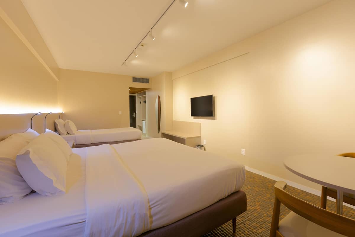 Minibar, in-room safe, soundproofing, free WiFi
