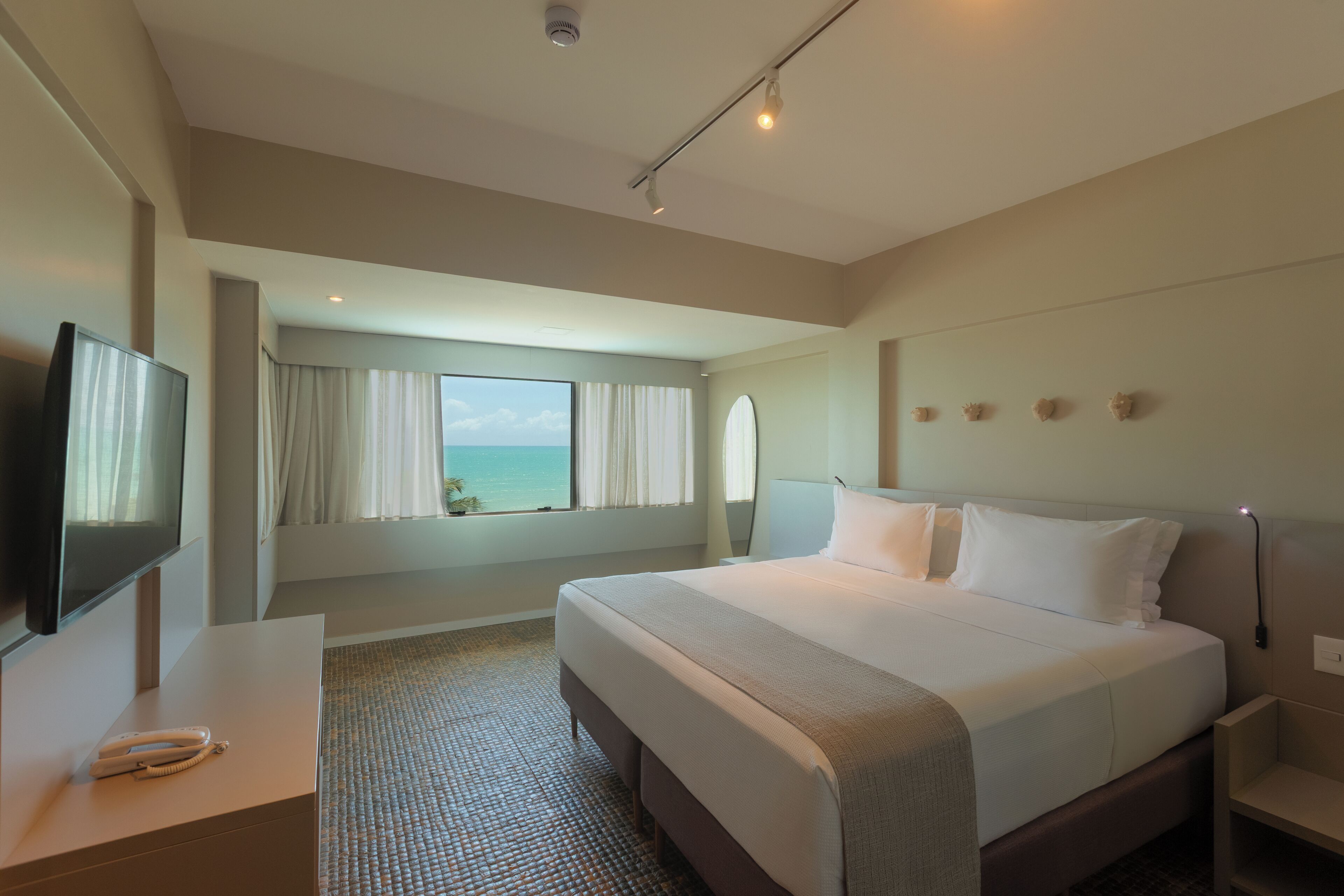 Eco Floor Suite | Minibar, caja fuerte, sistema de insonorización y wifi gratis