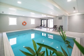 Pool - Nemea Appart Hotel Home Suite Nancy Centre (Nancy)