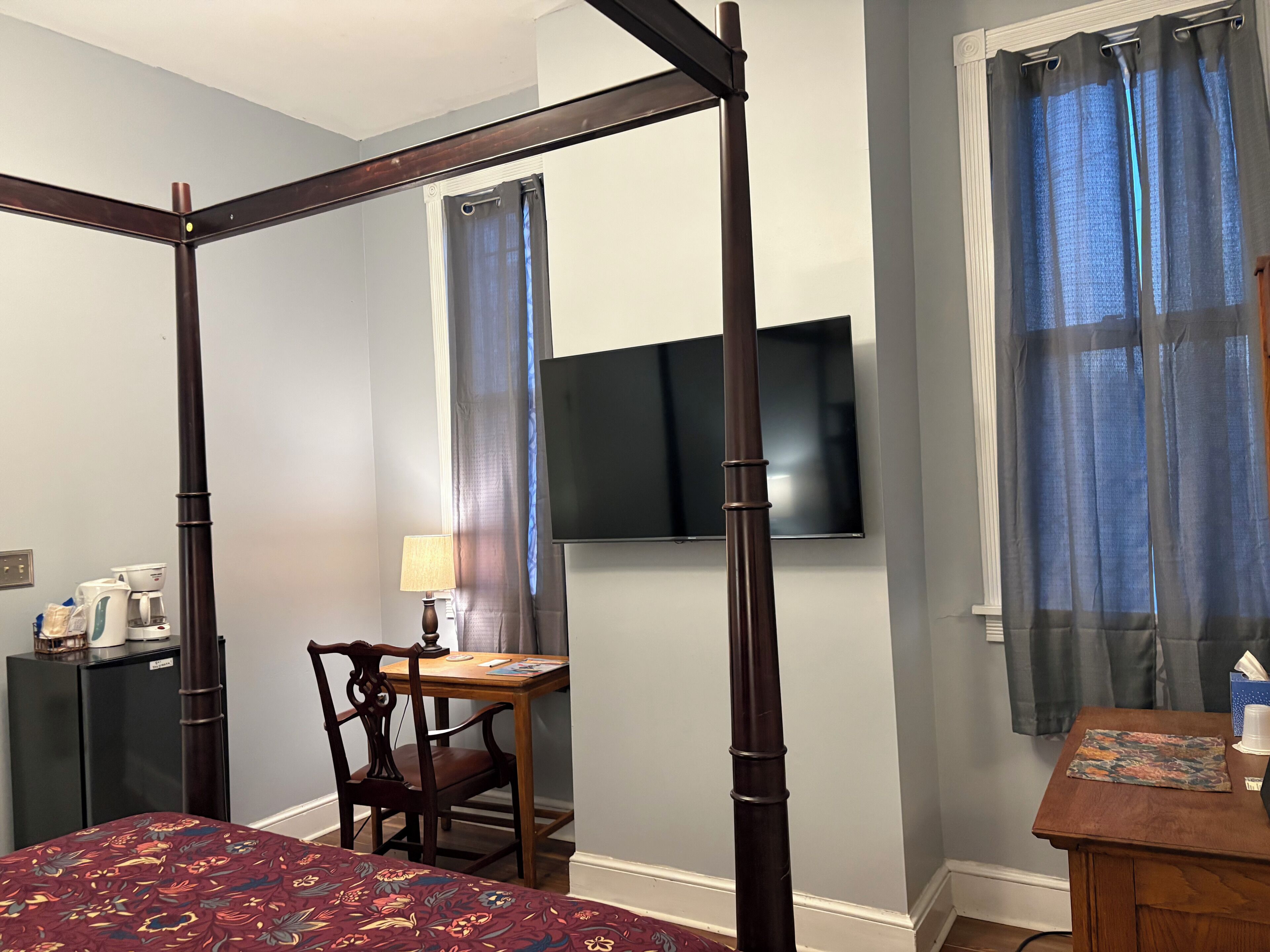 Down duvets, iron/ironing board, WiFi, bed sheets