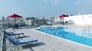 Indoor pool, outdoor pool