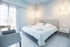 Soundproofing, free WiFi