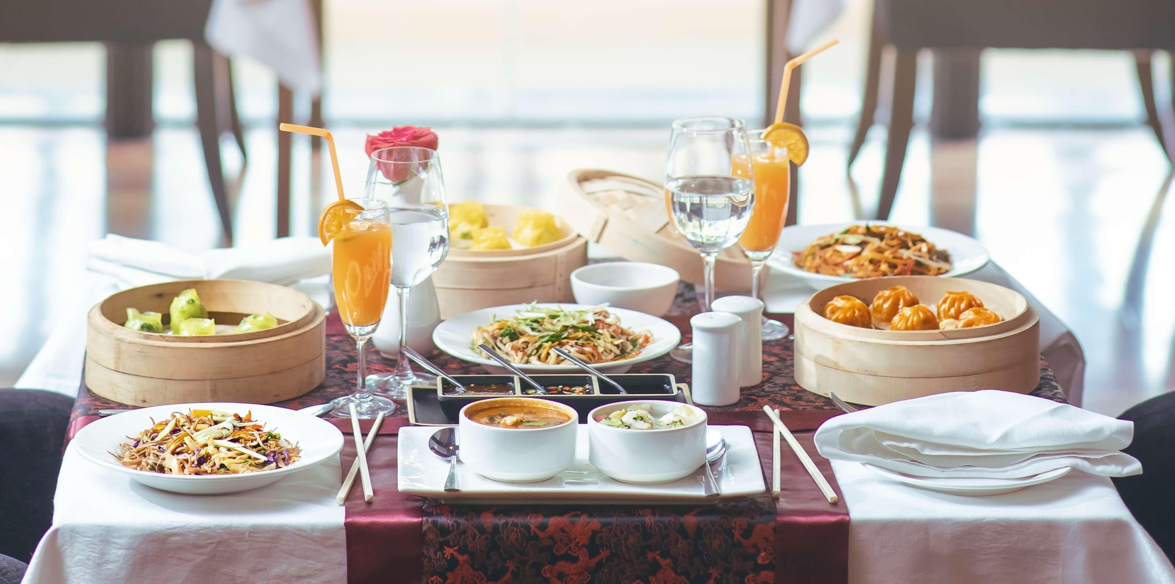 Frukostbuffé varje dag (INR 800 per person)