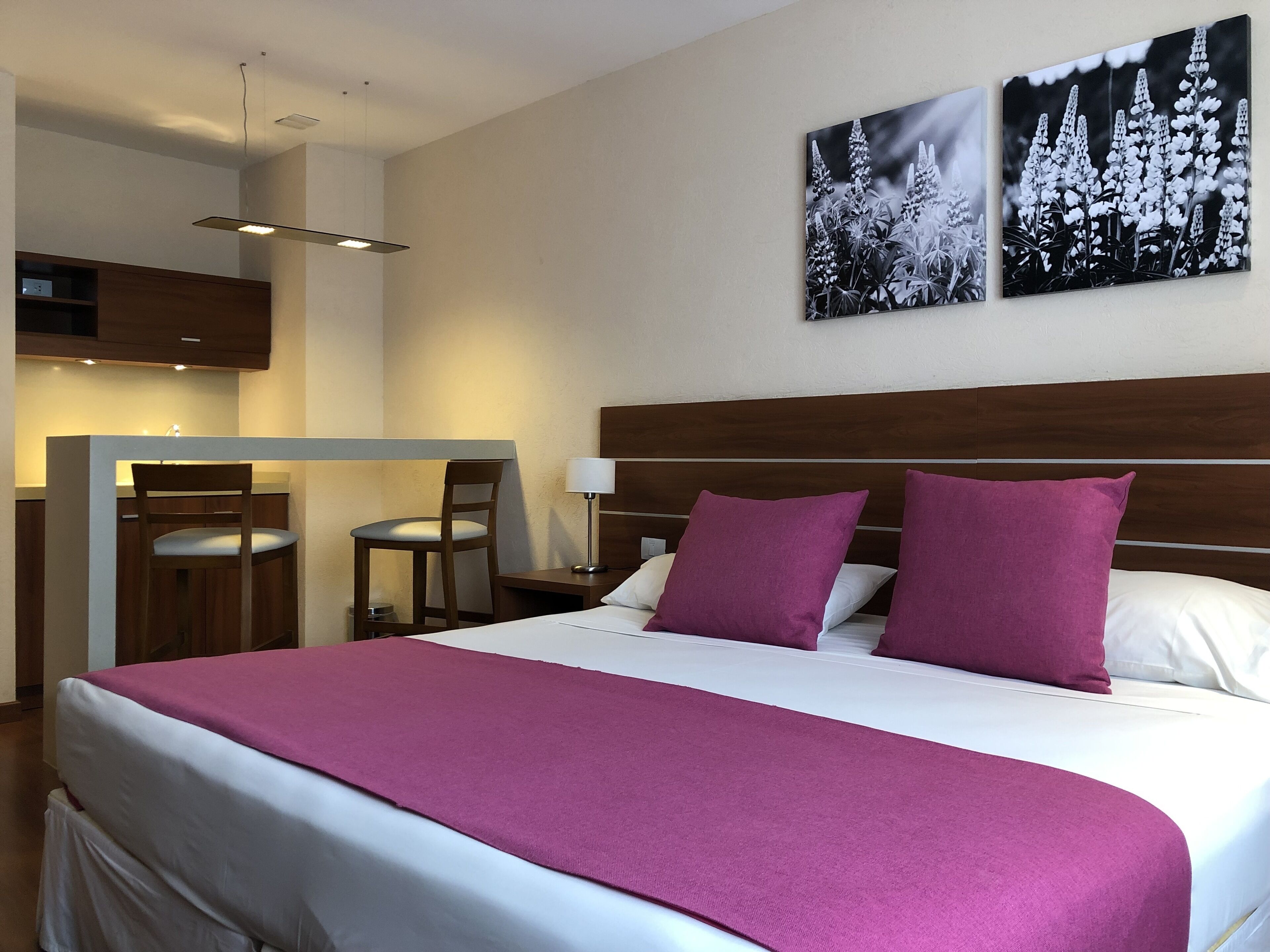 superior double room | minibar, in-room safe, desk, blackout curtains