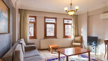 Standard Suite | Living area