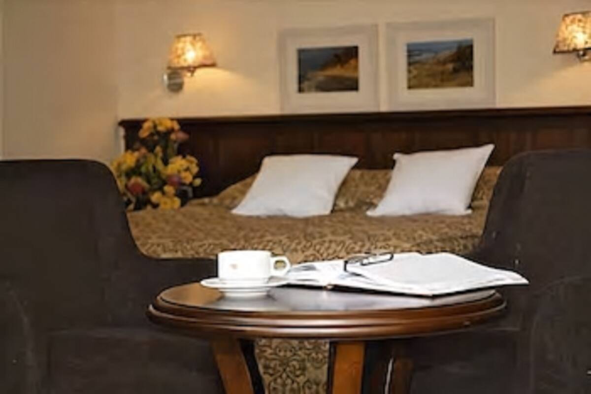 Standard Room | Makan dalam bilik