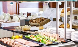 Termasuk sarapan bufet setiap hari 