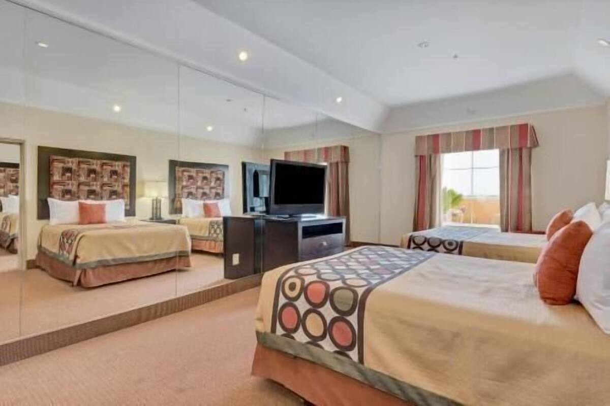 Premium bedding, in-room safe, desk, soundproofing