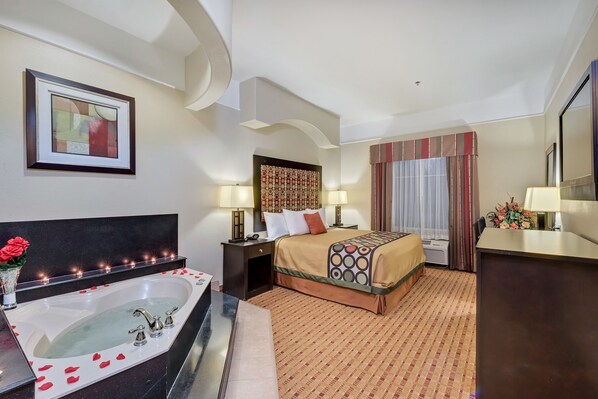 Suite, 1 cama King size, para no fumadores, hidromasaje | Tina de hidromasaje