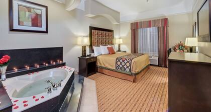 Super 8 by Wyndham Hidalgo/McAllen Area