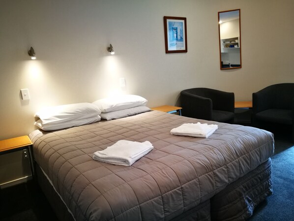 Familjesvit - 1 sovrum - icke-rökare - pentry | Mörkläggningsgardiner, ljudisolering och strykjärn/strykbräda