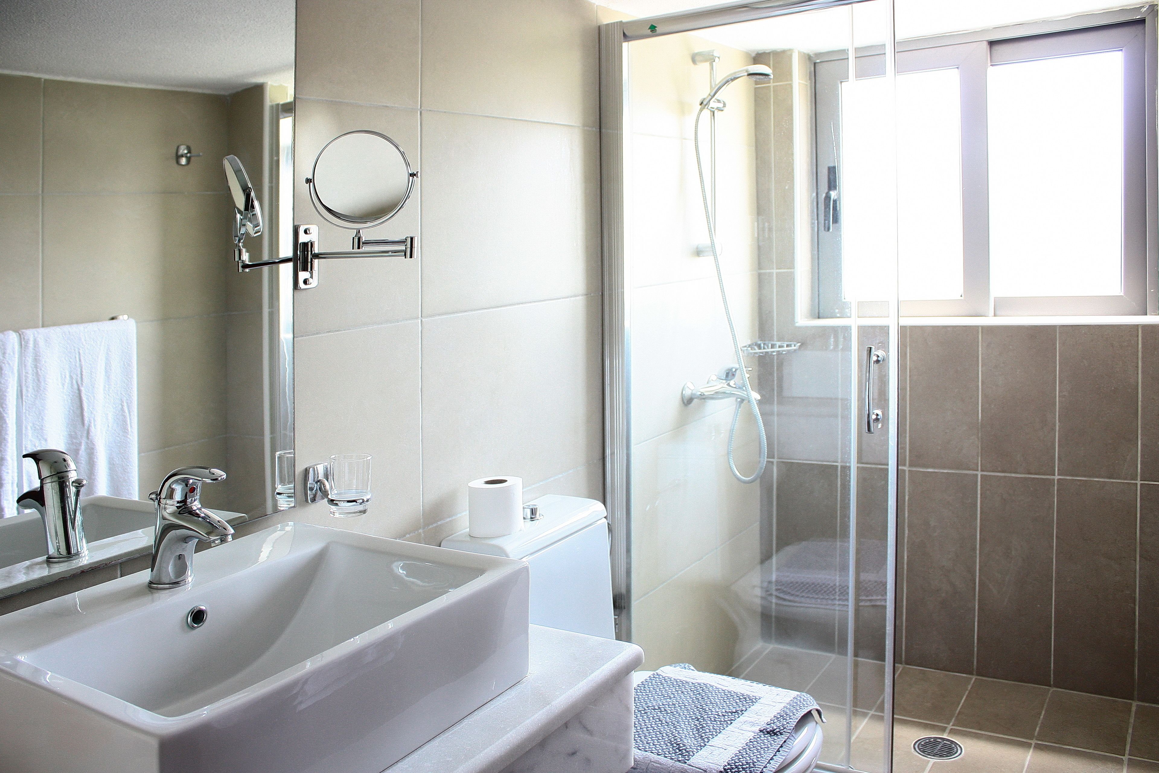 Chậu rửa trong phòng tắm