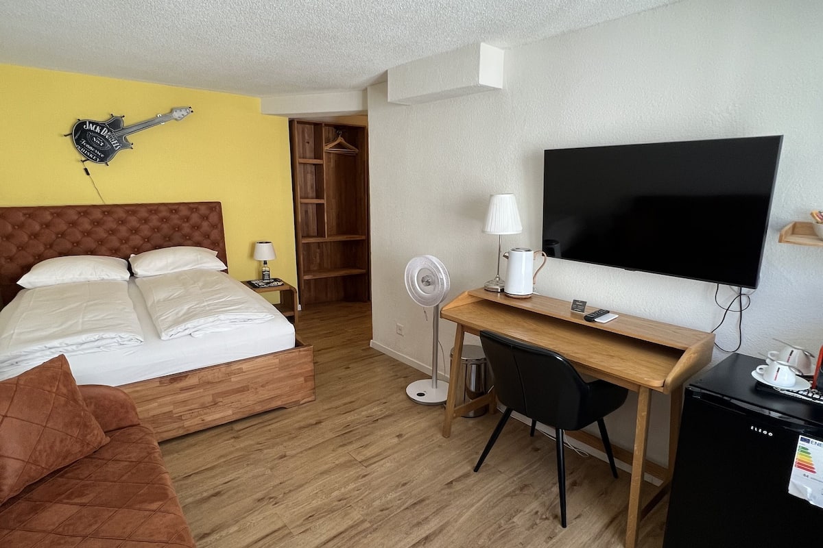 Double Room | 1 bedroom, hypo-allergenic bedding, individually decorated
