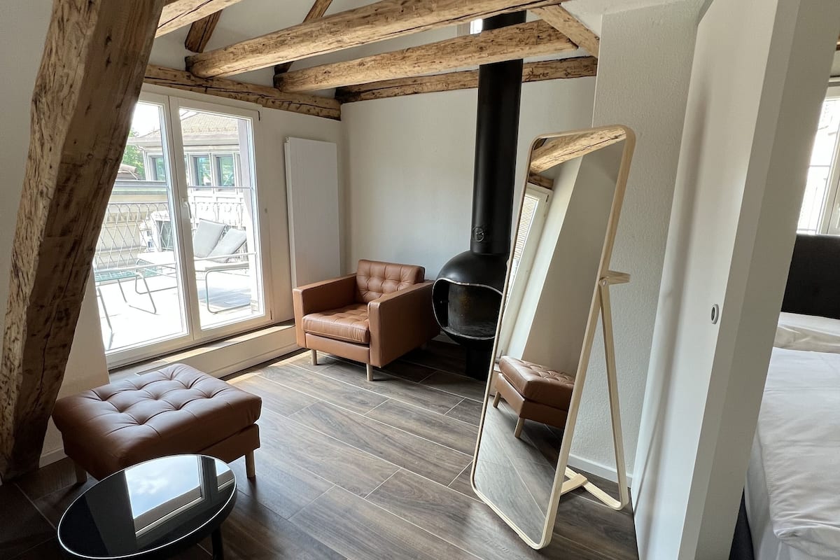 Apartment (Apartment Suite) | 1 bedroom, hypo-allergenic bedding, individually decorated
