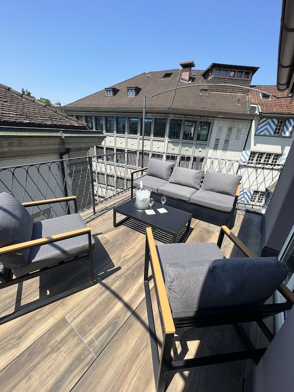 Apartment (Apartment Suite) | Terrace/patio