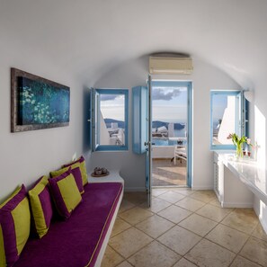 Suite (Felicity) | Living area