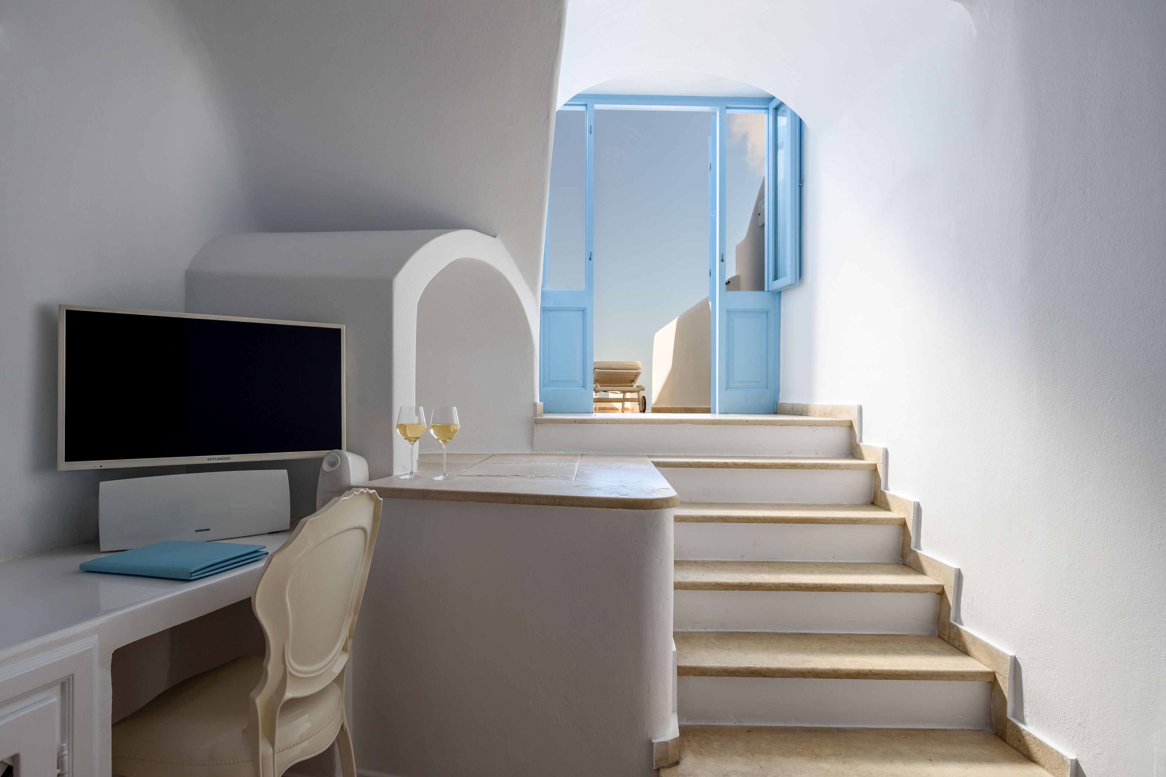 Foto - Above Blue Suites