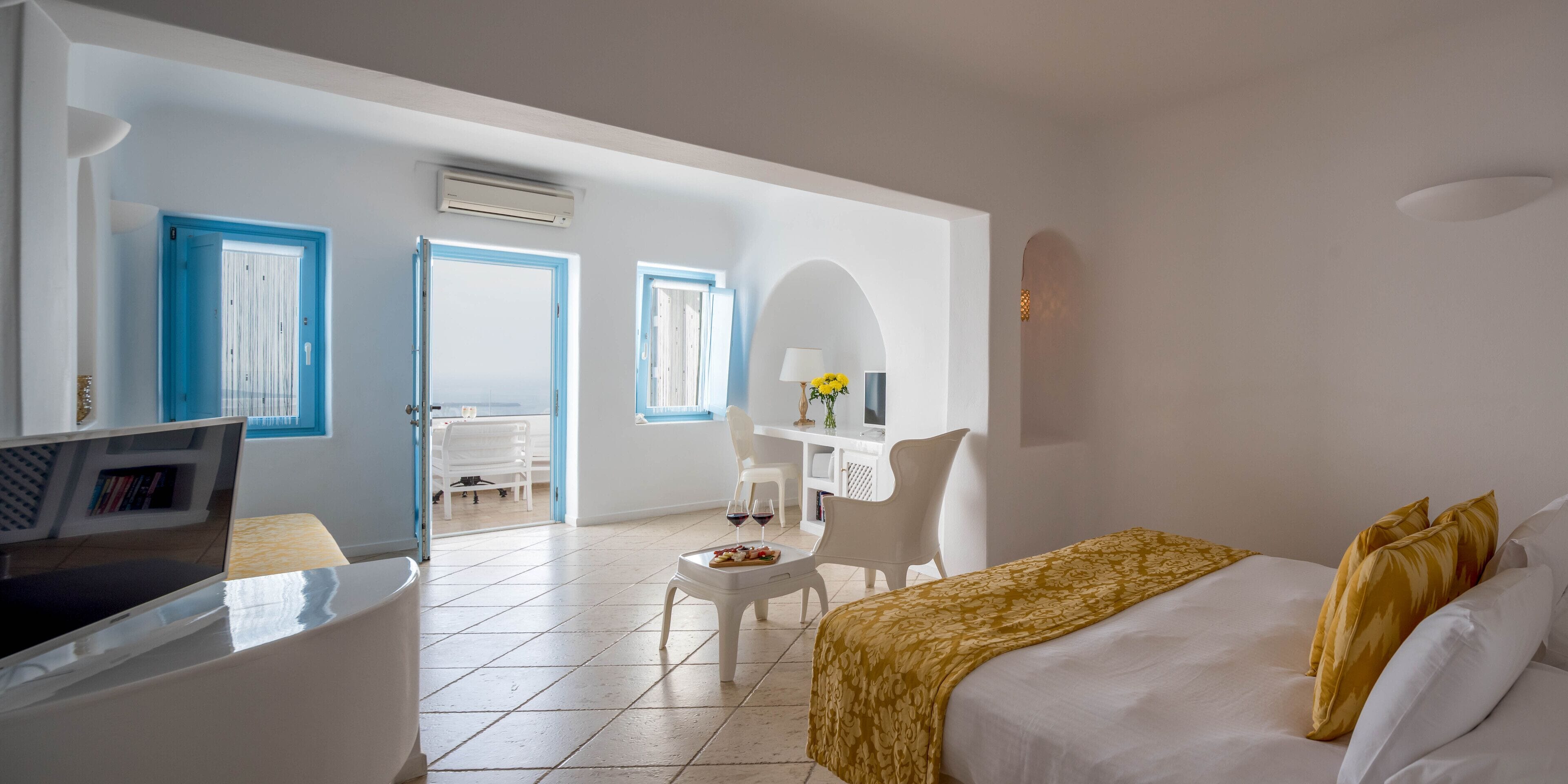 Foto - Above Blue Suites