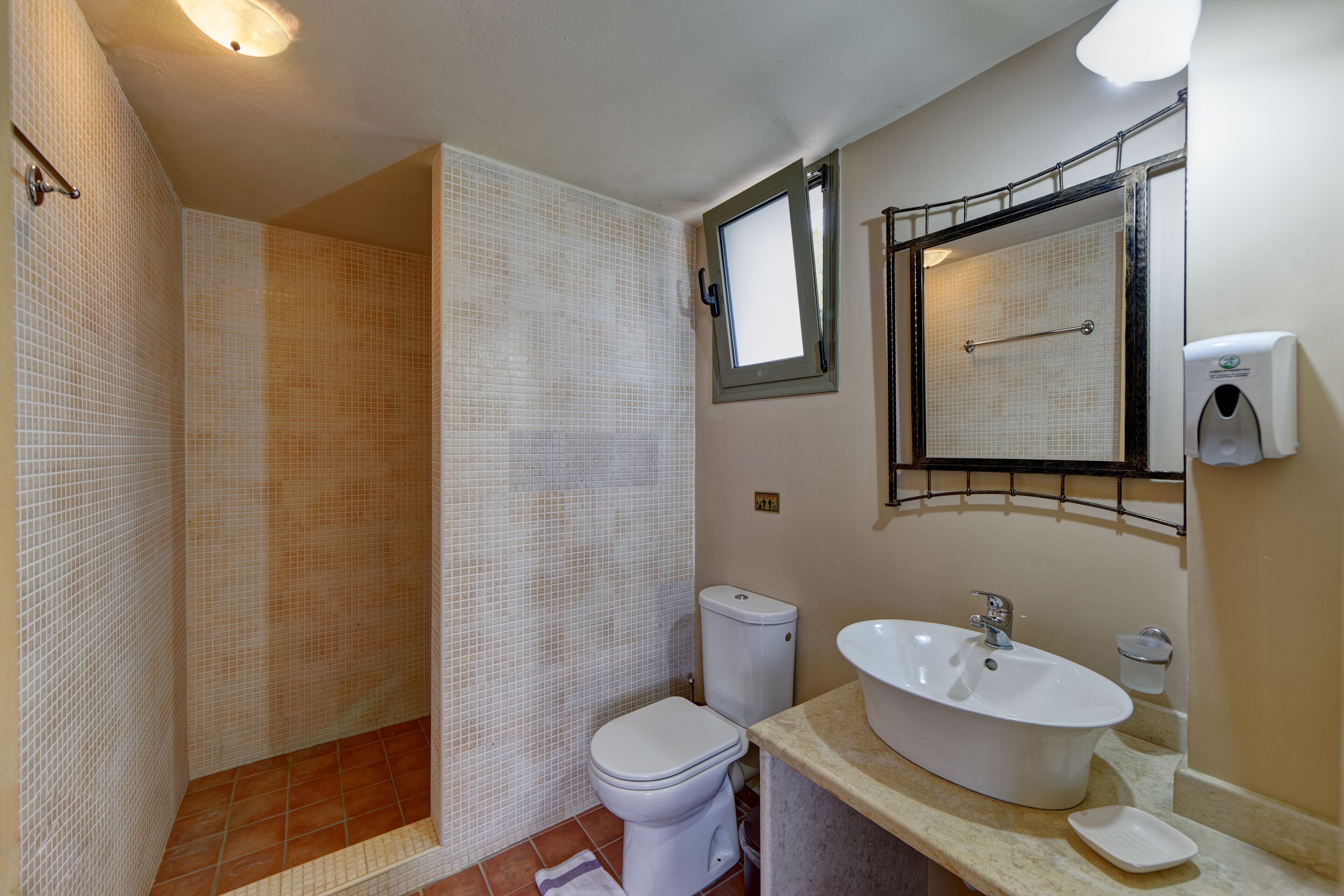 villa (vita) | bathroom | towels
