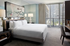 Suite, 1 Bedroom | Premium bedding, minibar, desk, laptop workspace - W Miami (Miami)