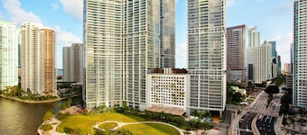 W Miami