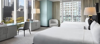 W Miami