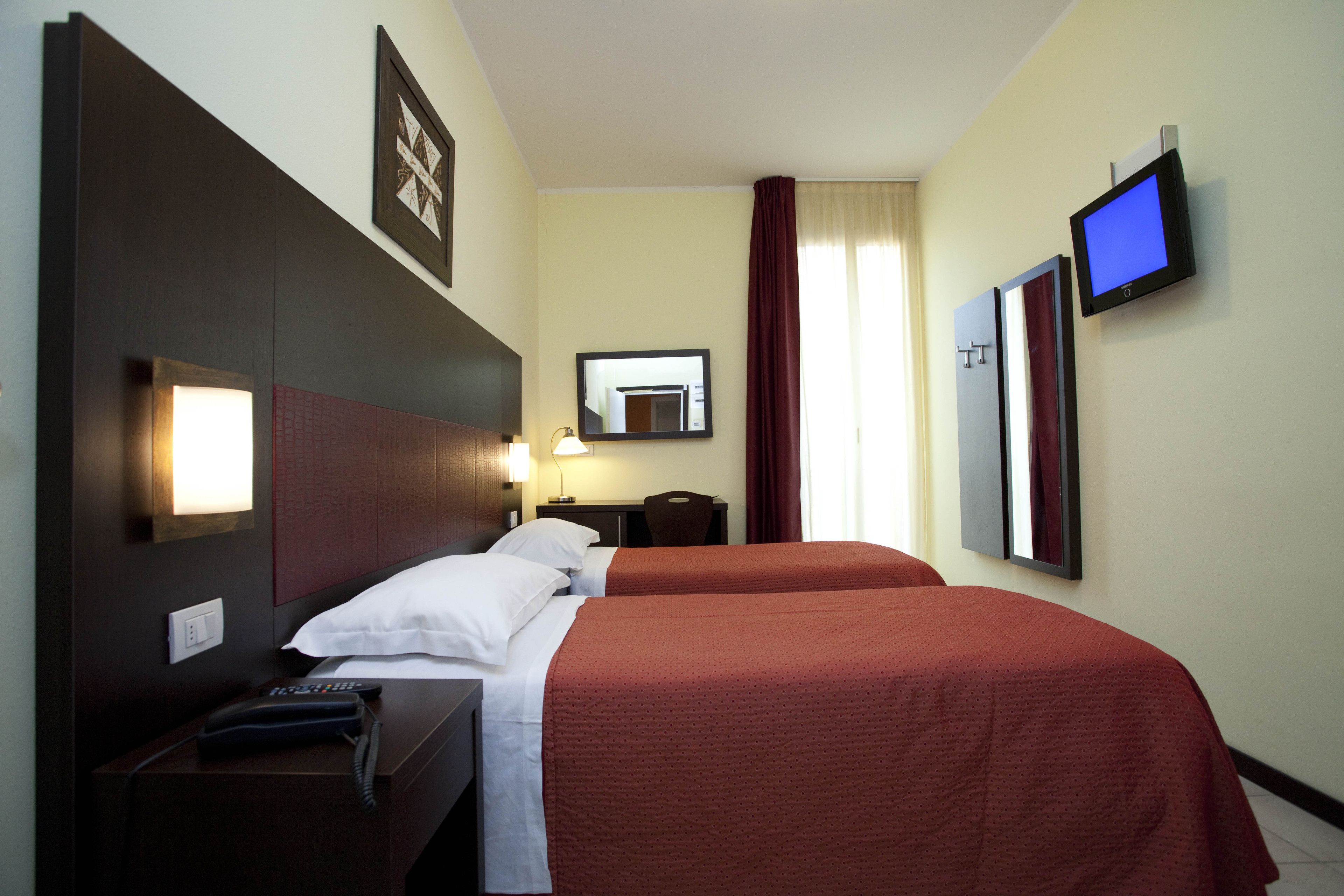 premium bedding, down duvets, in-room safe, desk