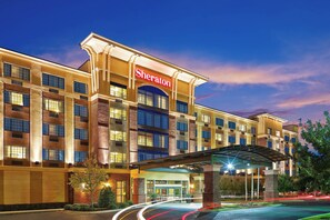 Exterior - Sheraton Augusta Hotel (Augusta)