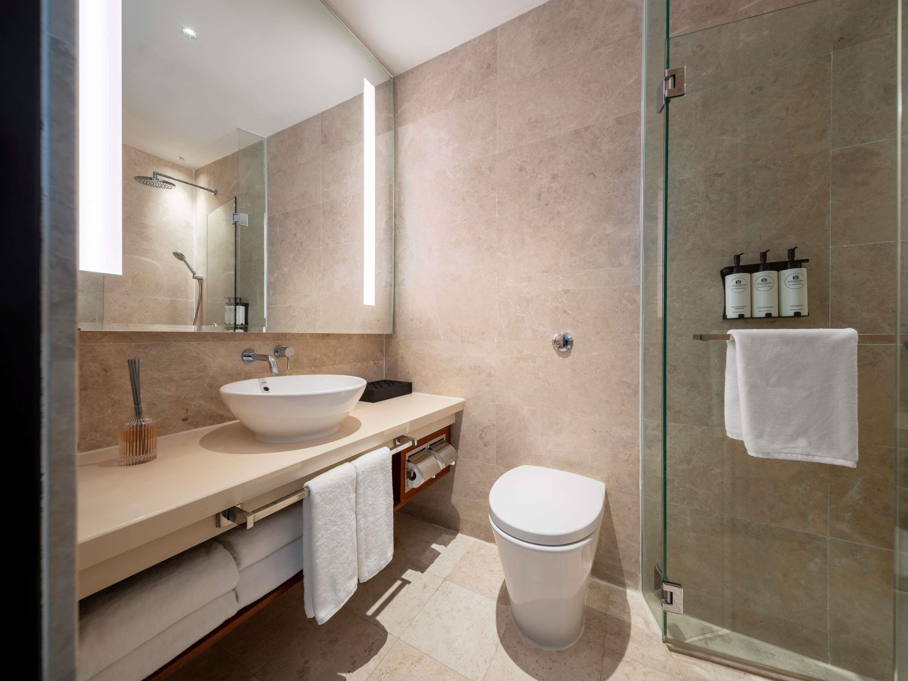 Superior Room, 1 Double Bed | Free minibar, in-room safe, desk, iron/ironing board (on request)