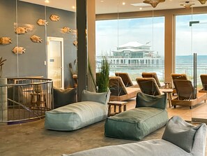Indoor pool, seasonal outdoor pool - Grand Hotel Seeschlösschen Sea Retreat & SPA (Timmendorfer Strand)